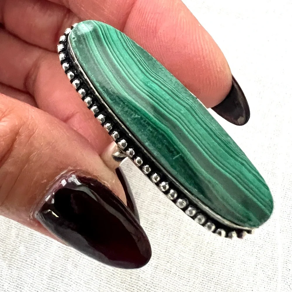 925 Long Elegant Malachite Ring 7.5 - Picture 4 of 13